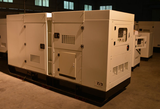 300kva 이탈리아 법령 FPT 디젤 - 발전기는 스탬 포드 발전기 240kw로 놓았습니다